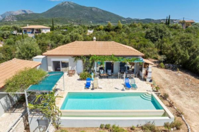 Villa Ariel - Cozy Mediterranean Retreat